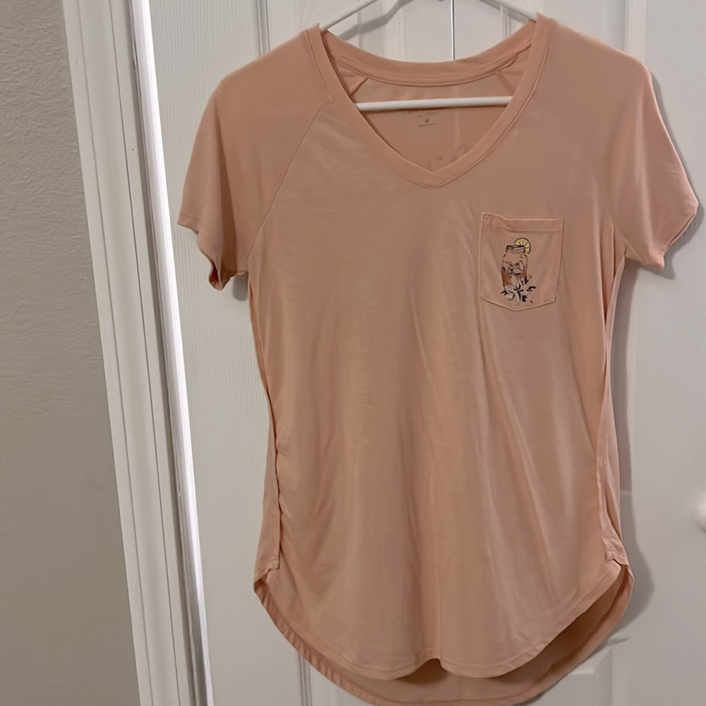 Red Camel. Size Medium. Tee. Coral